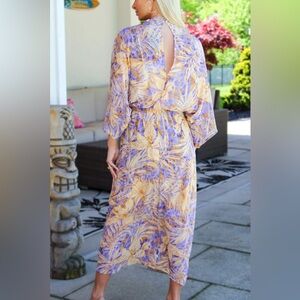 NWT Tropical Print Dress W/ Loose Sleeves And Ruched Slit Front (S,M & L Sizes)